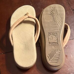 Women's Beige Flip Flops